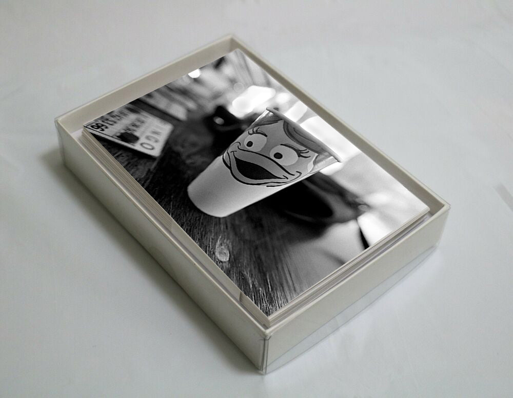 Maine cup GREETING CARDS